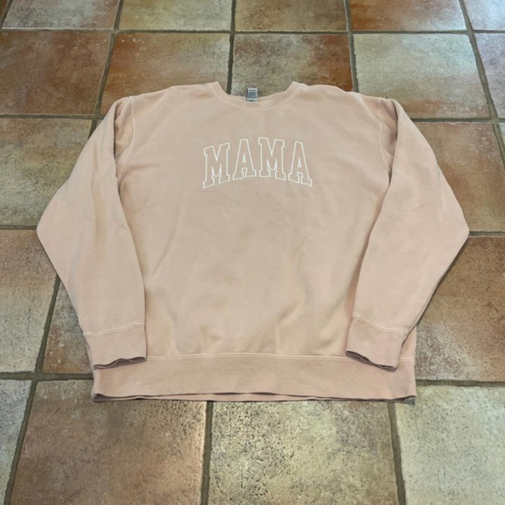 MAMA sweatshirt size XL